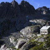 L'été 2023 a été propice aux cabanes du CAS, ici la Gelmerhütte dans les Alpes uranaises (archives). KEYSTONE/ANTHONY ANEX